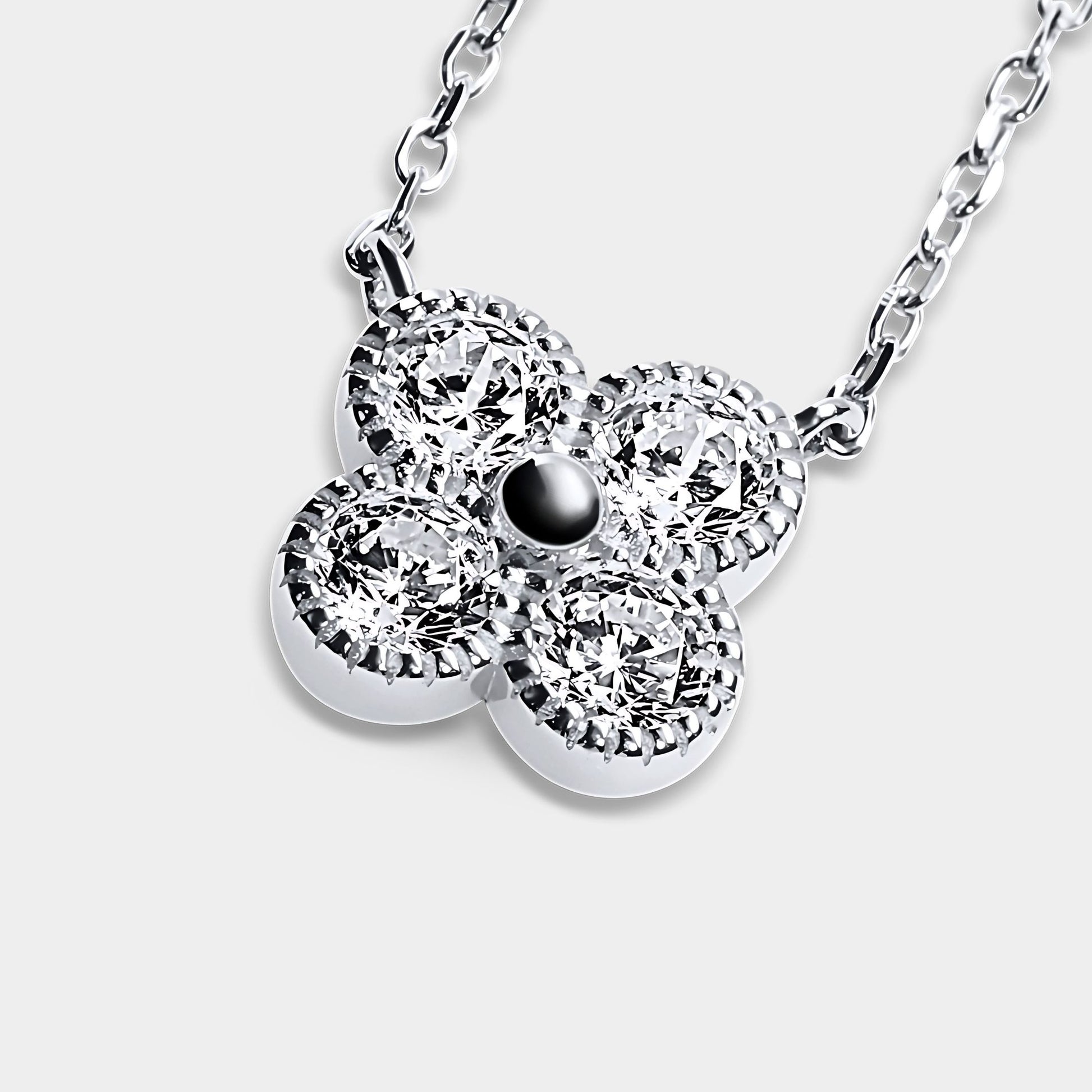 Vier Clover Pendant Necklace